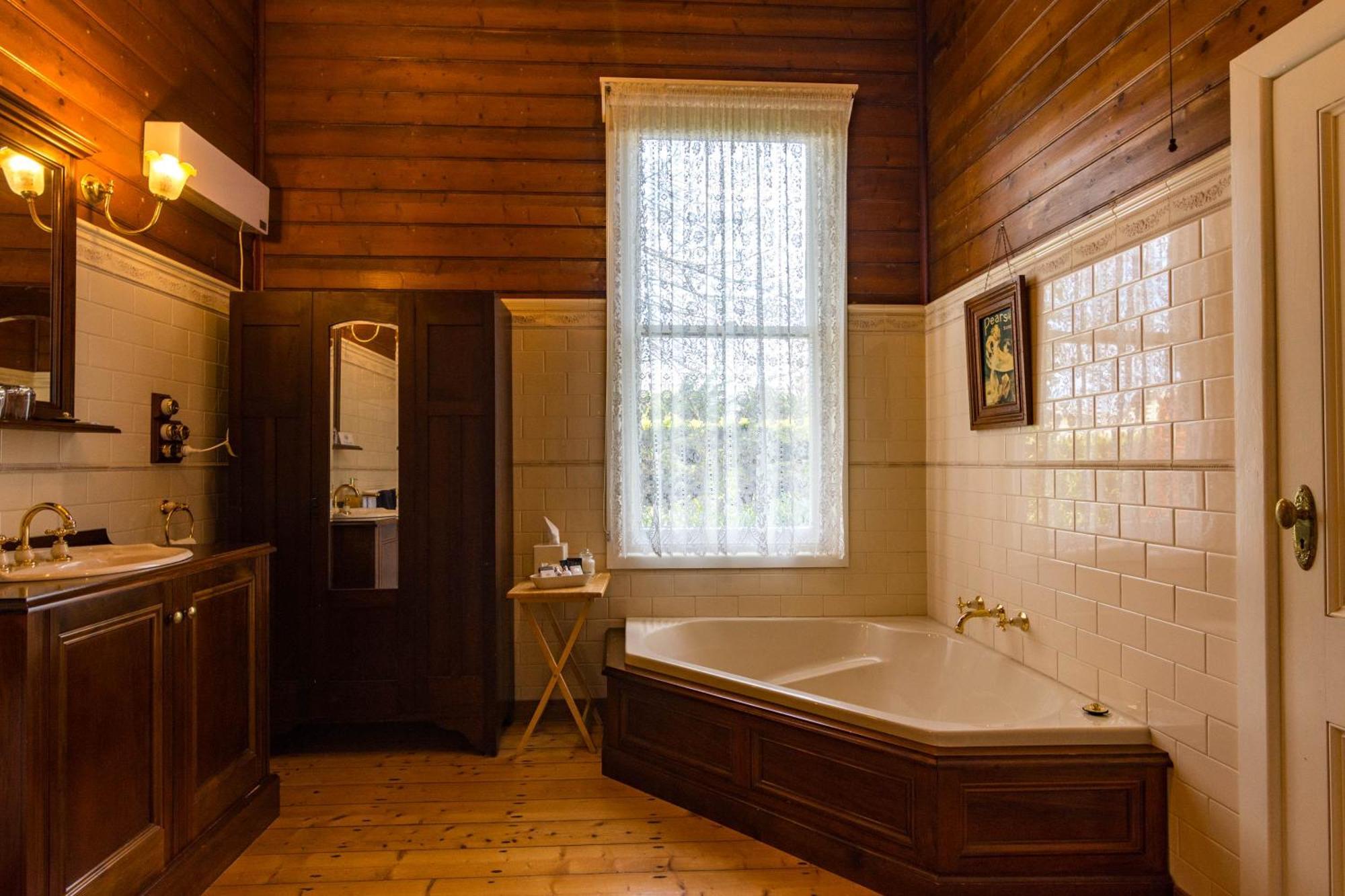 Heytesbury House Bed & Breakfast Cobden Eksteriør bilde