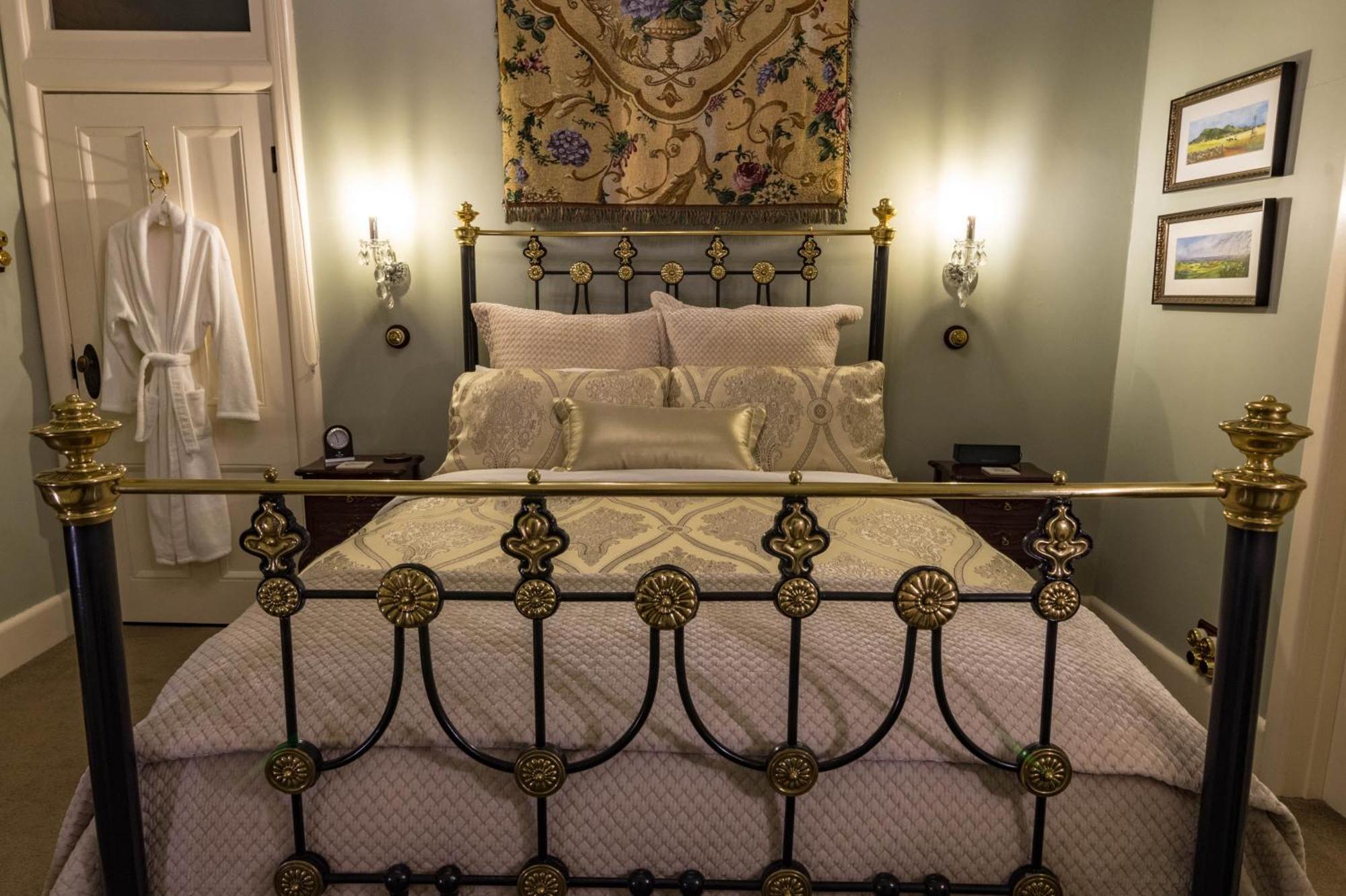 Heytesbury House Bed & Breakfast Cobden Eksteriør bilde