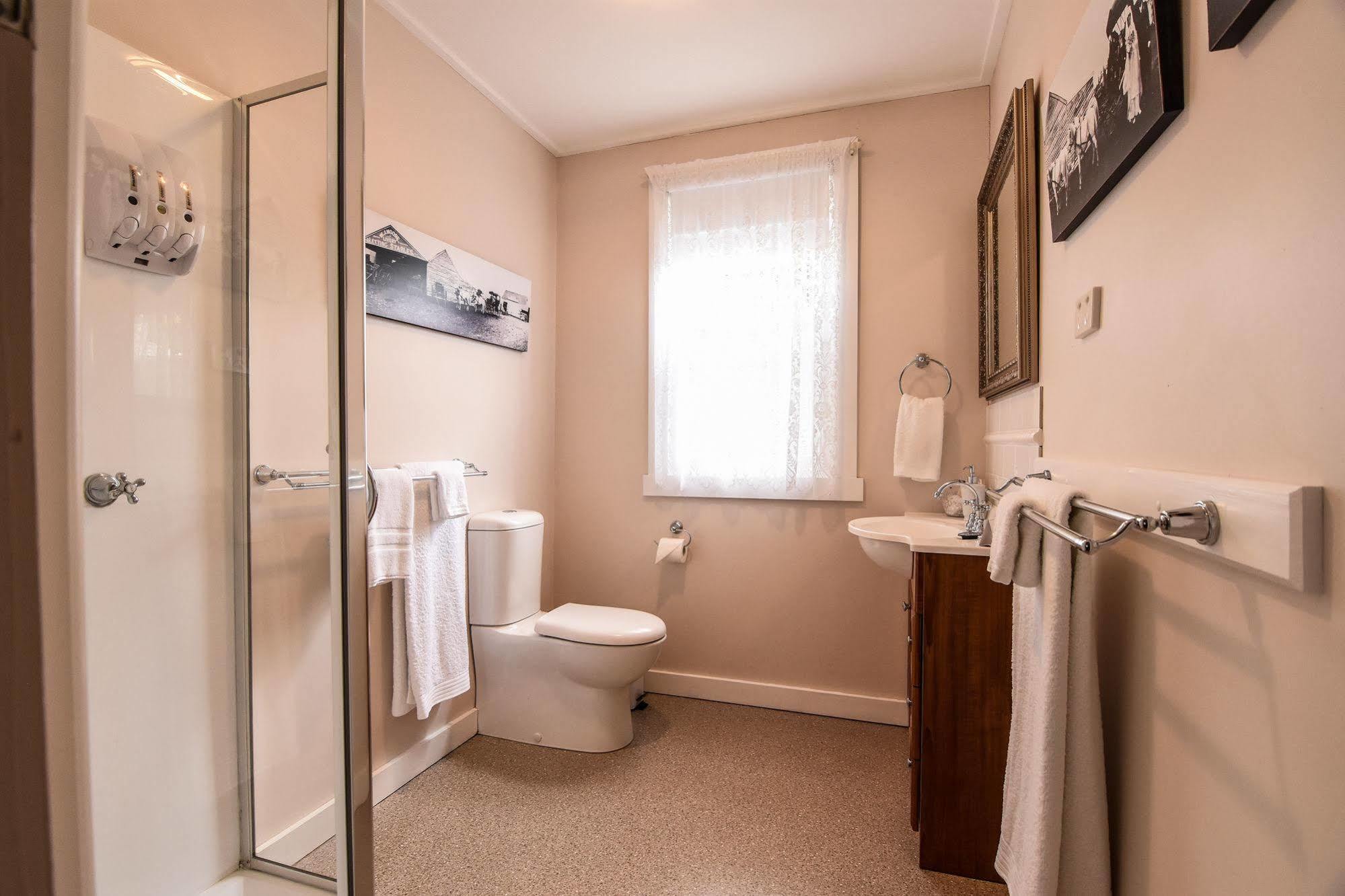 Heytesbury House Bed & Breakfast Cobden Eksteriør bilde